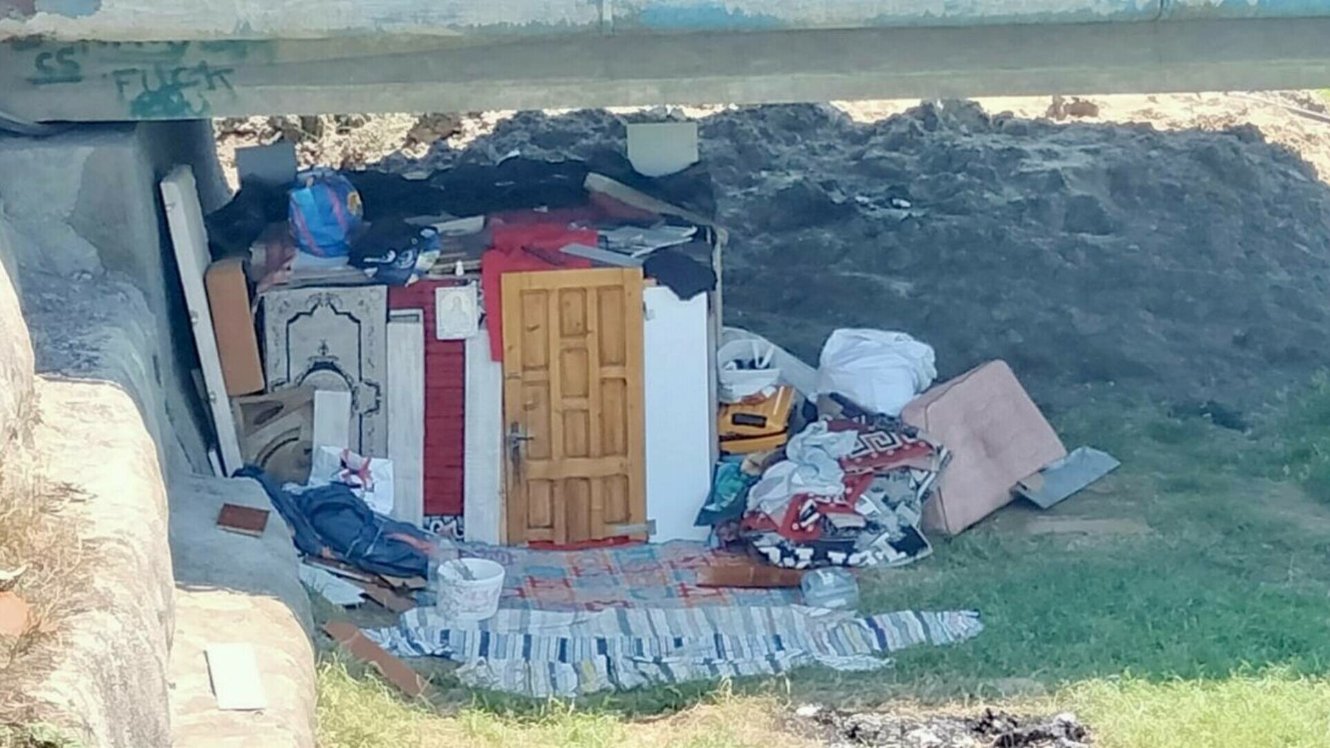 Păţania a doi pensionari săraci