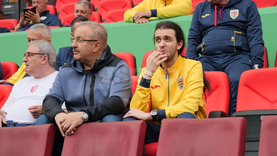 Ce caută sforarul Dîncu în delegația oficială a Naționalei?