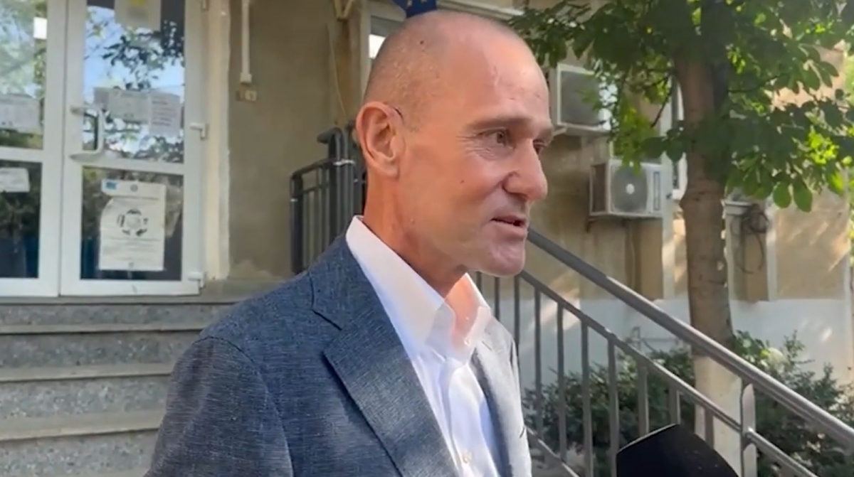 Miștourile generalului Dumbravă