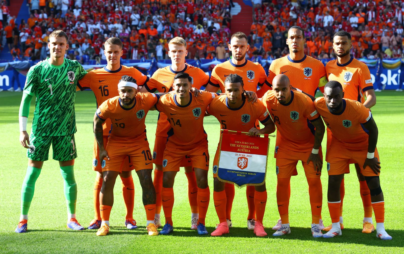 România va întâlni Olanda în optimile de finală