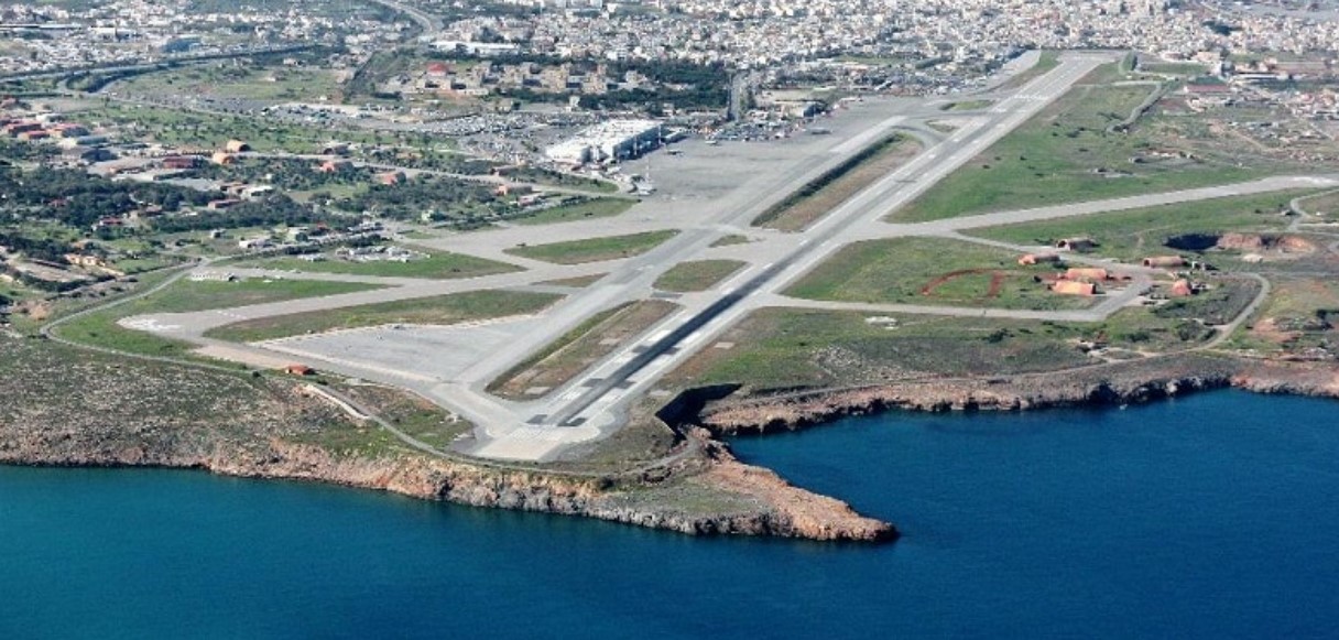 Români blocați pe aeroportul din Creta