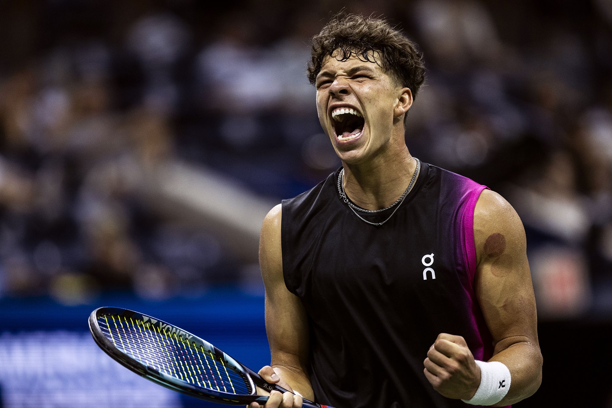 Shelton, învins în sferturi de un cvasinecunoscut