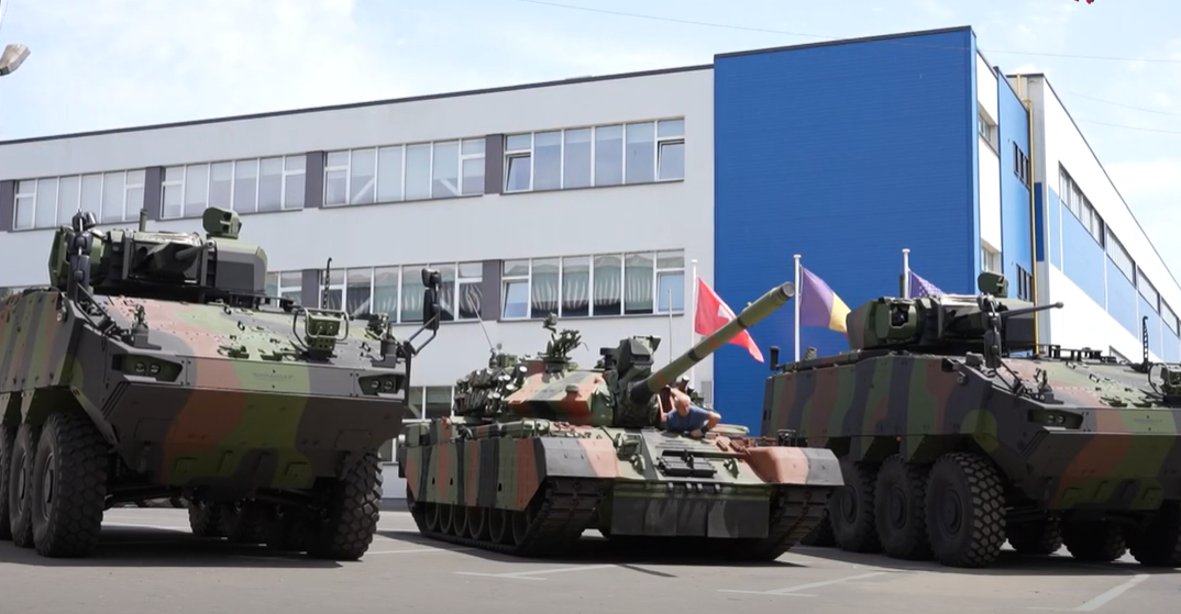 Interesul faţă de transportoarele Piranha crește. 47 de unități livrate în România