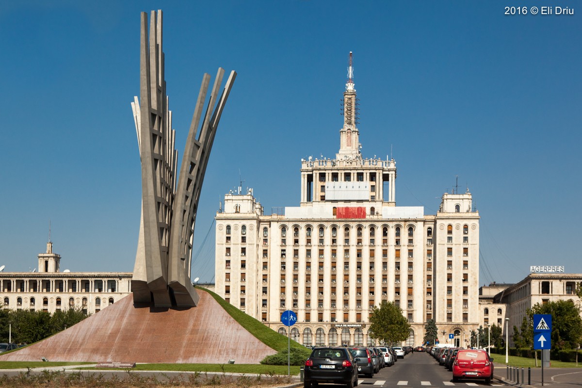Stații noi. Autobuzele vor întoarce în parcarea Casei Presei