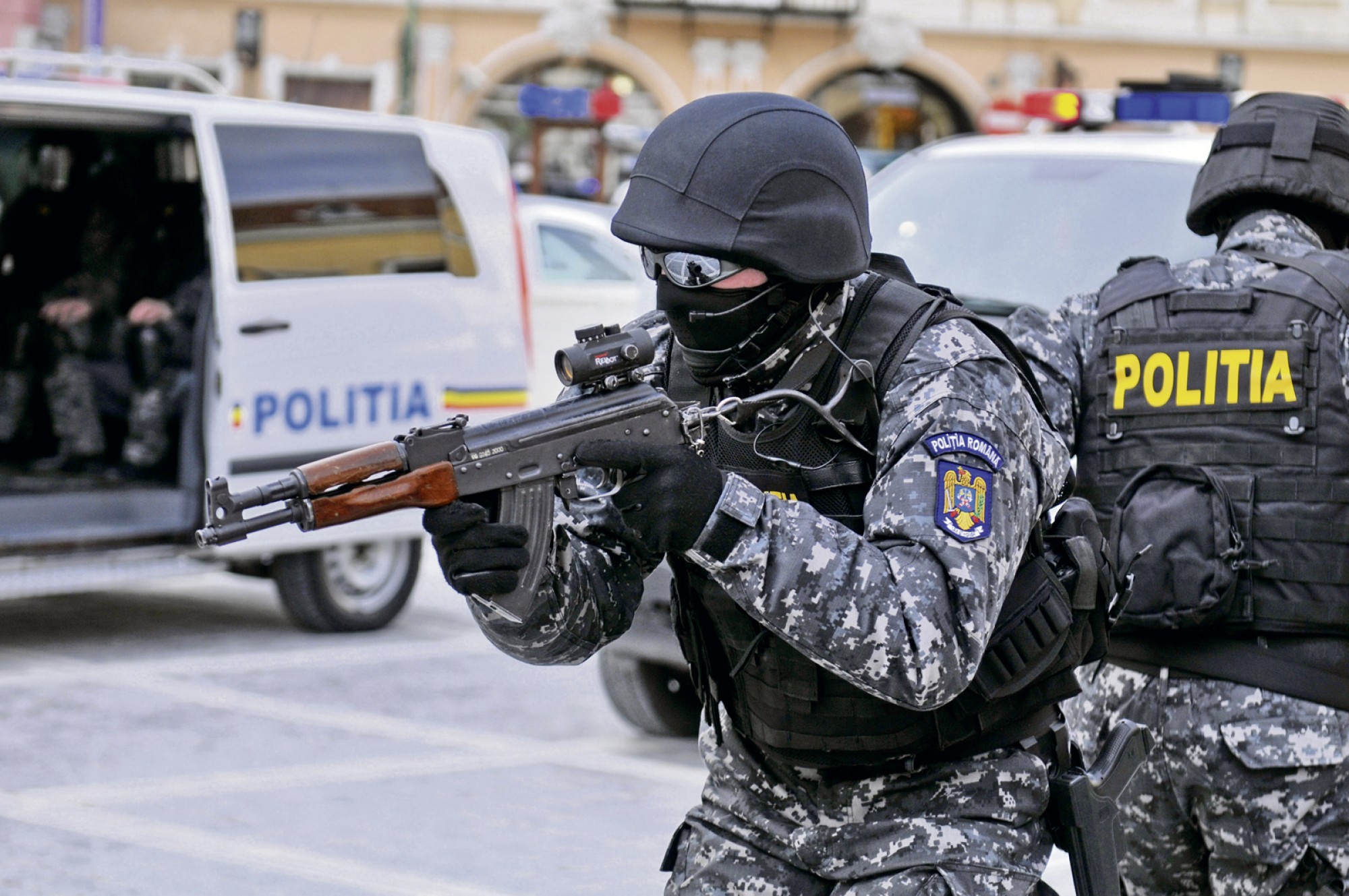 Poliția cumpără 104 de scuturi antiglonț