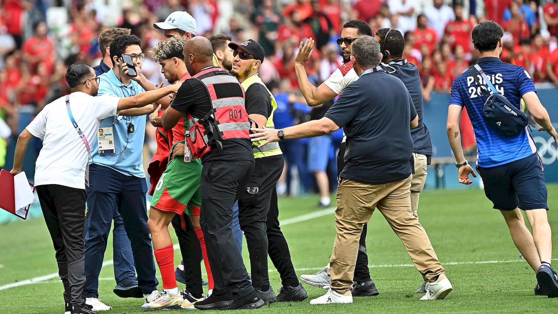 Ovidiu Hațegan, decisiv în cel mai mare scandal din fotbal la JO de la Paris!