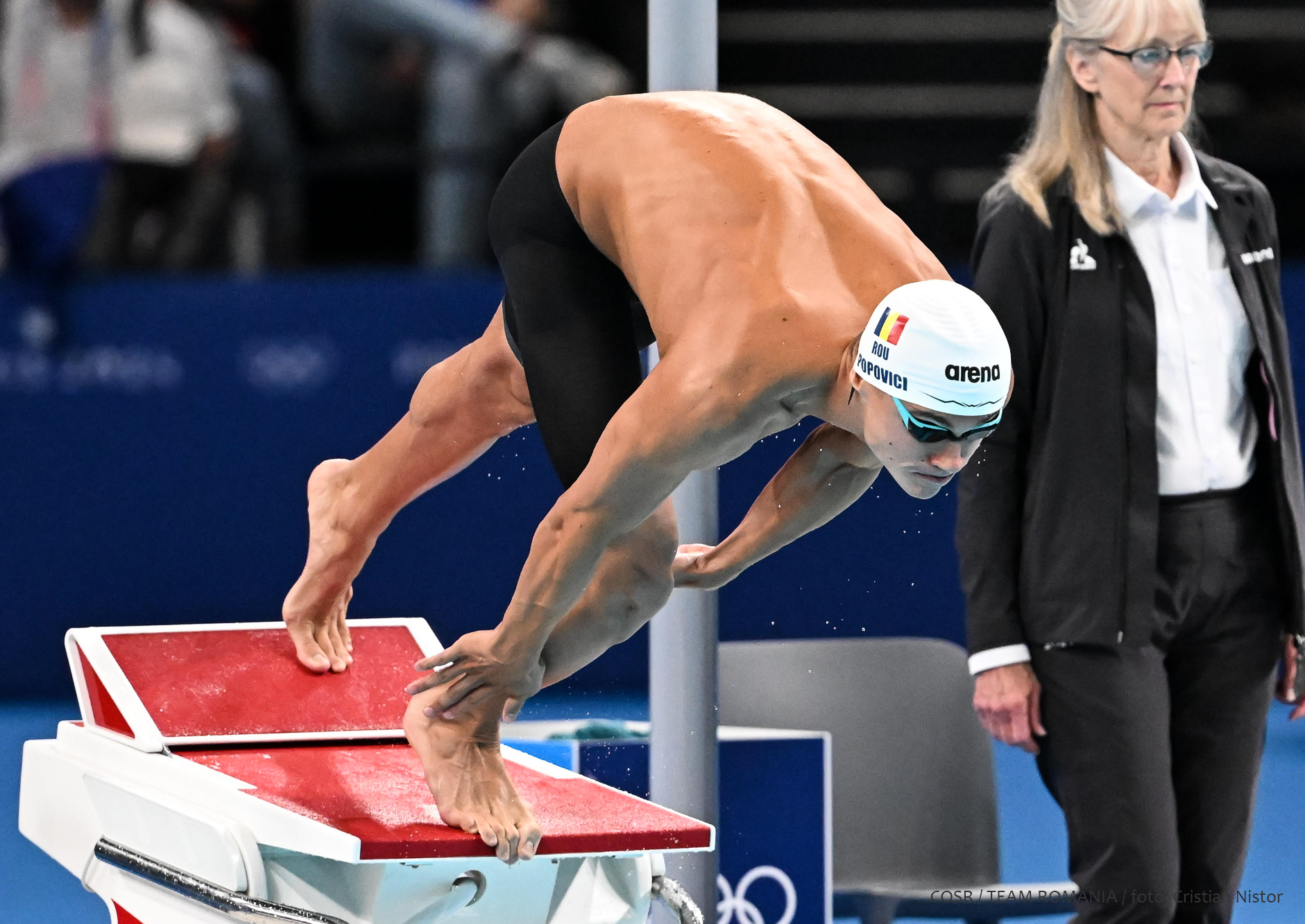 David Popovici s-a calificat în finală la 100 m