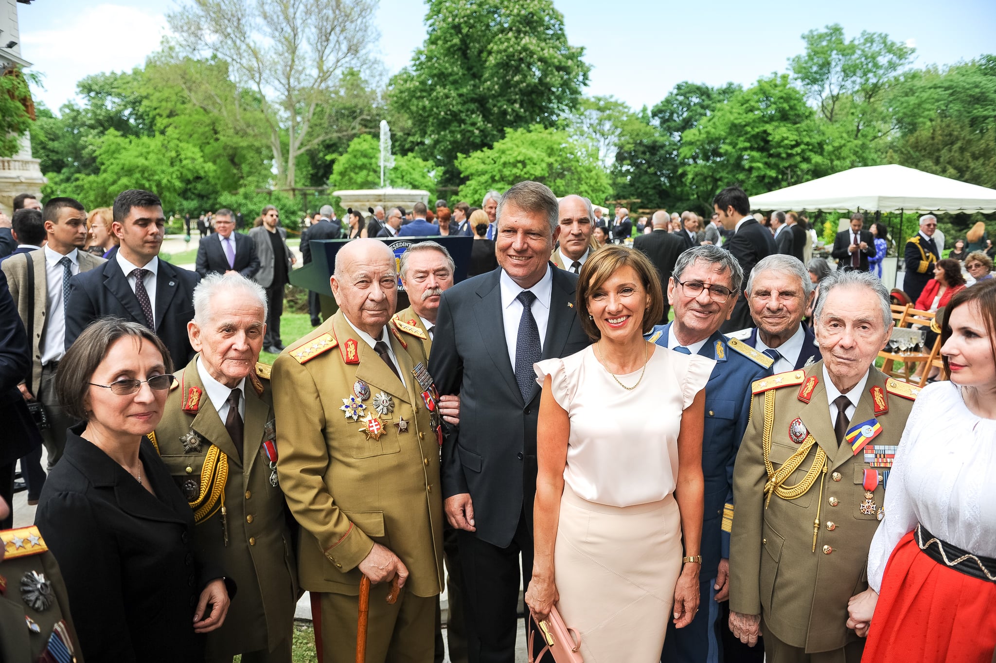 Consiliera lui Iohannis ține cu dinții de pensia specială