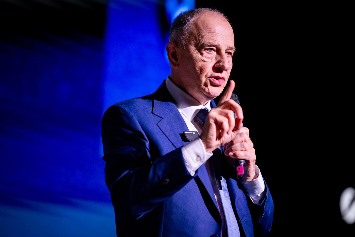 Geoană despre adversari: ”Mai degrabă pe Klaus Iohannis l-ar pune premier decât pe Bolojan”