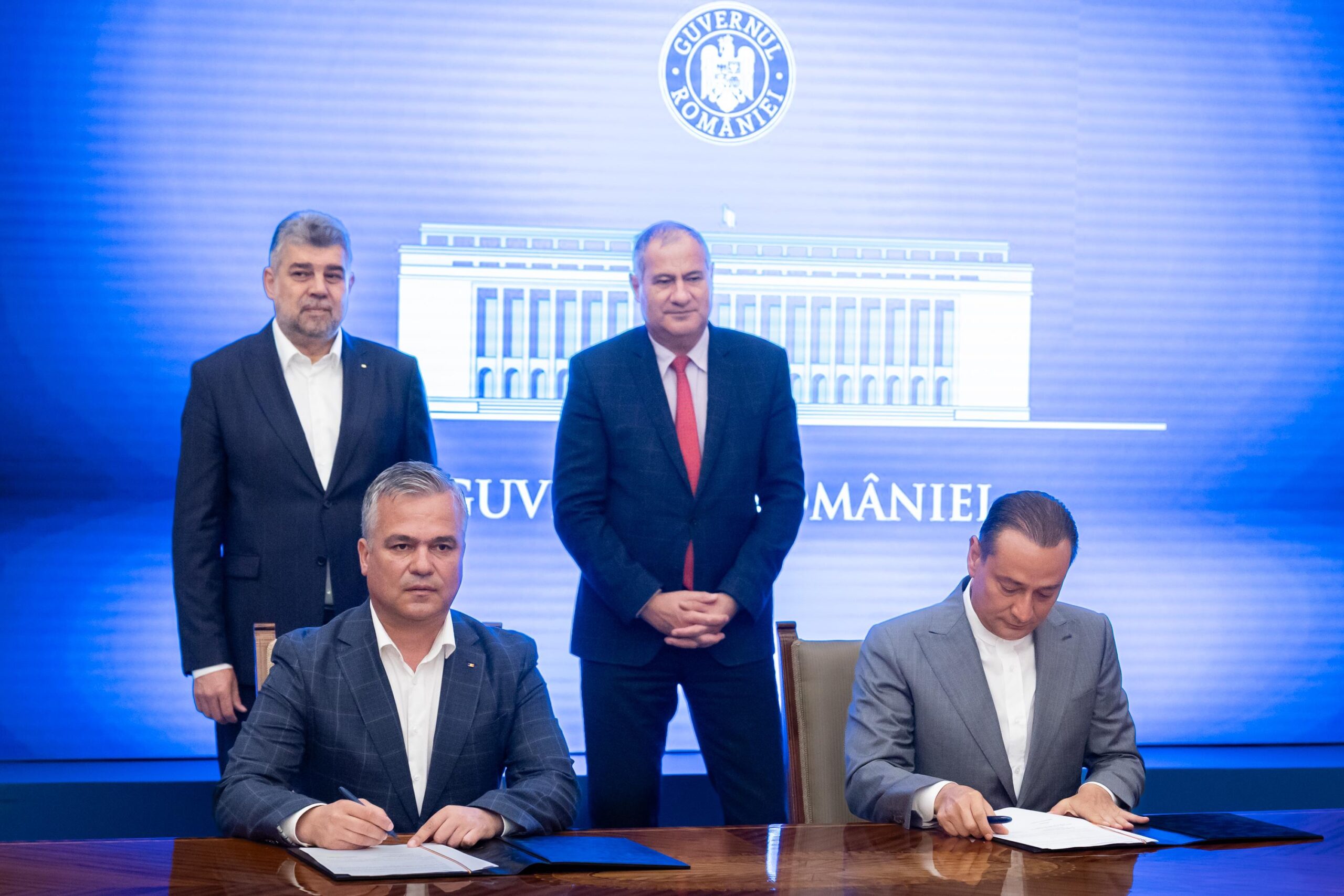 Primarul Daniel Băluță a semnat contractul de finanțare pentru Planșeul Unirii