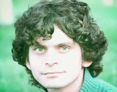 „Violatorul de genii” are doar 8 clase