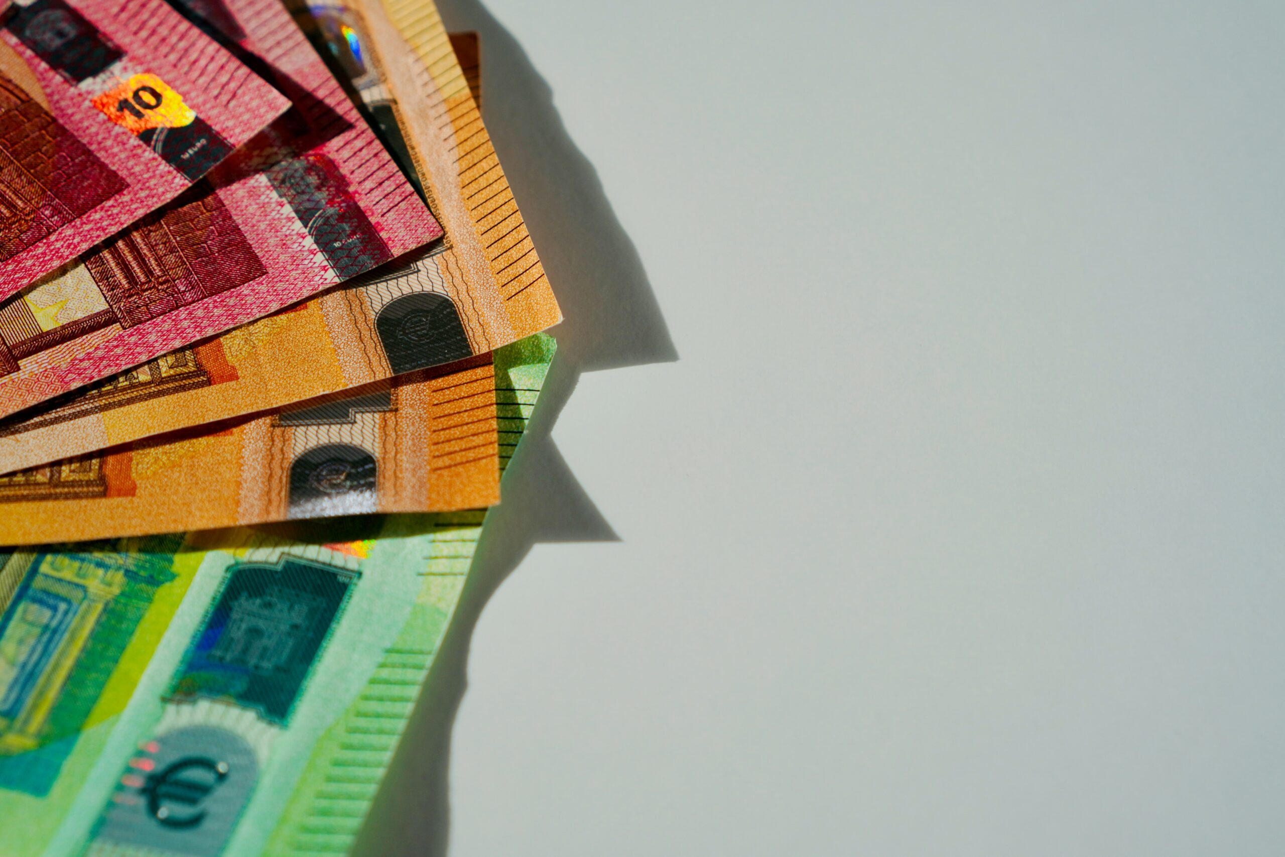 Care sunt cele mai bine plătite roluri în România în 2024?