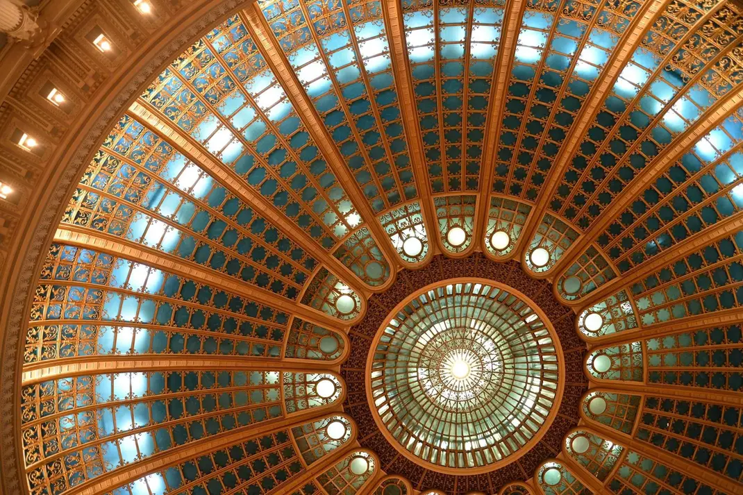 Stroe pune eticheta pe noul grup din Parlament