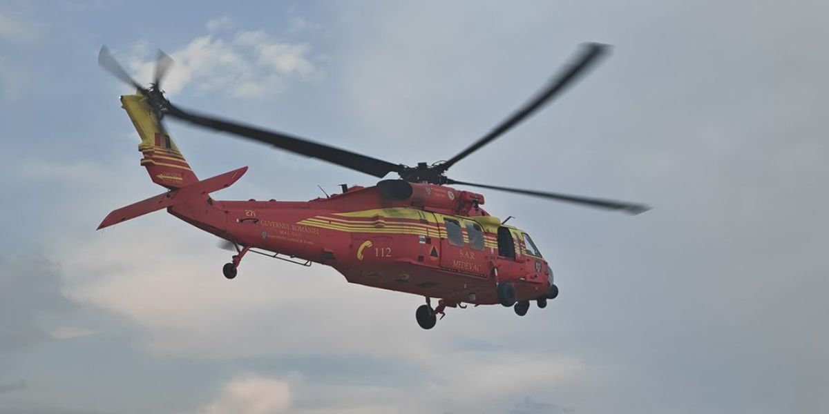 Situație dramatică în țară. Black Hawk al IGAv s-a ridicat de la sol