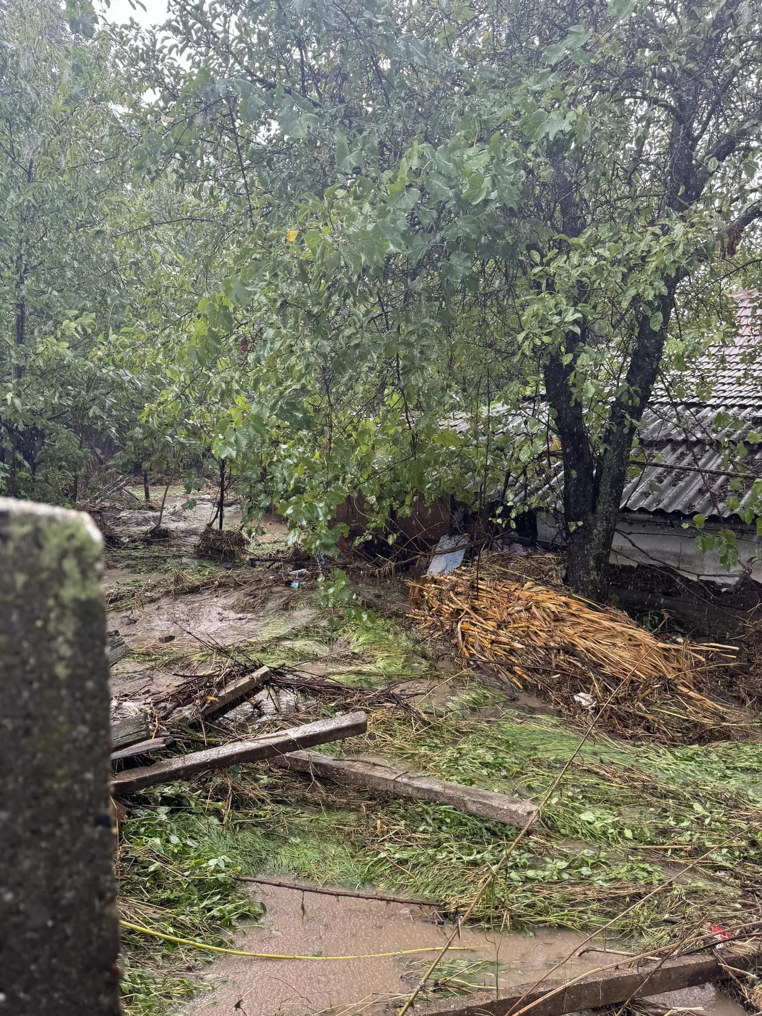 Pompierii acționează din nou în Vaslui