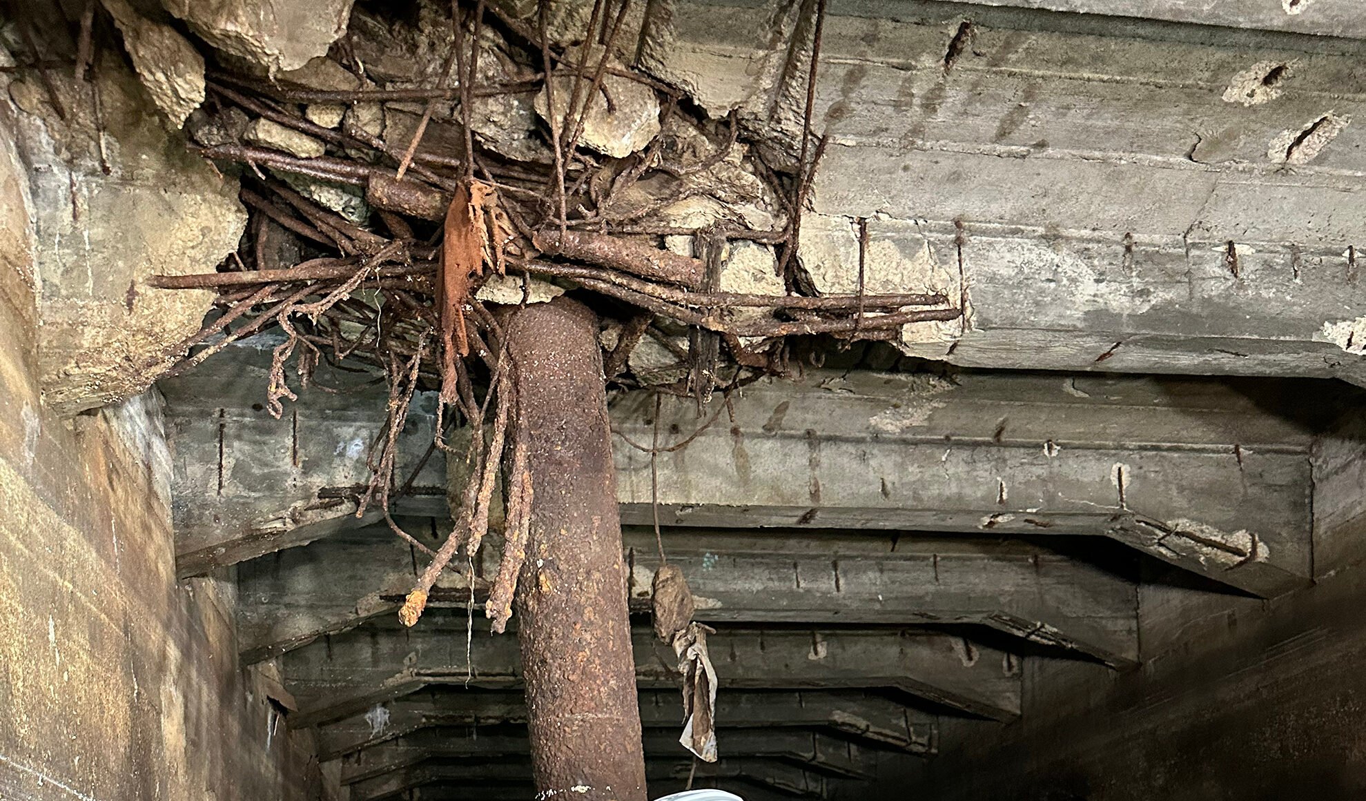 „Planșeul Unirii stă să se prăbușească“