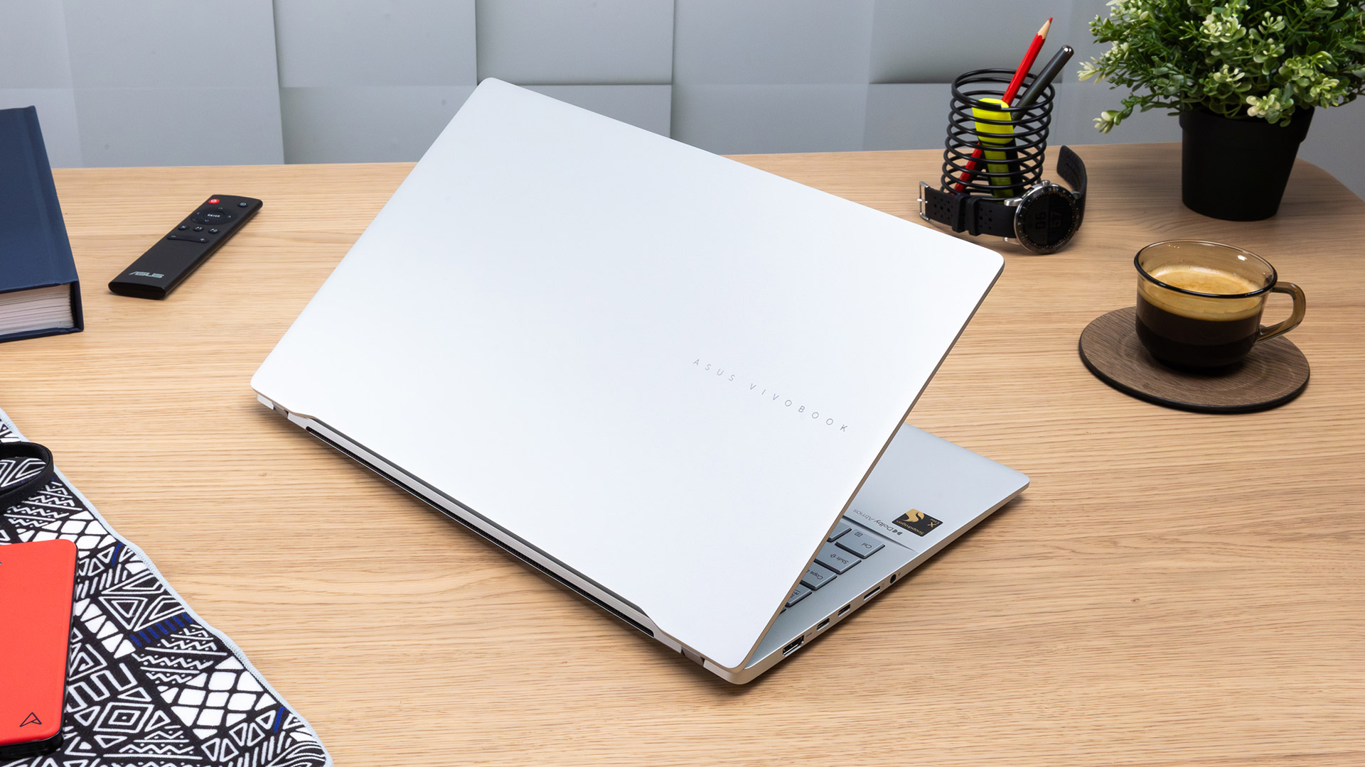 ASUS Vivobook S 15 (S5507): laptop cu AI pentru utilizatorii inteligenți