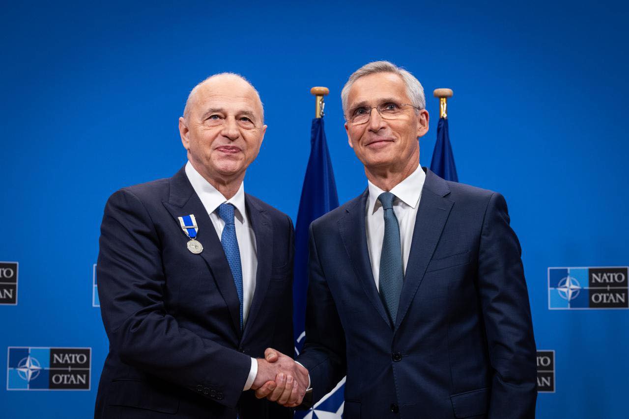 Geoană către Stoltenberg: Jens, a fost o onoare