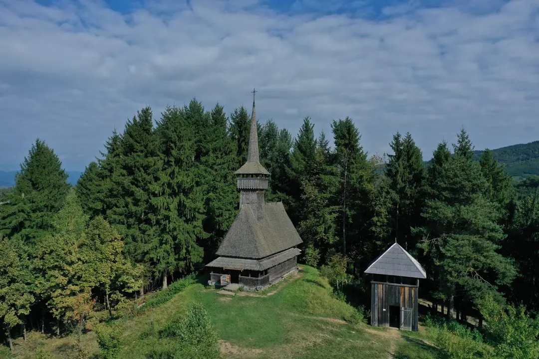 Donație a Ambasadei SUA pentru restaurarea unei biserici din Maramureș