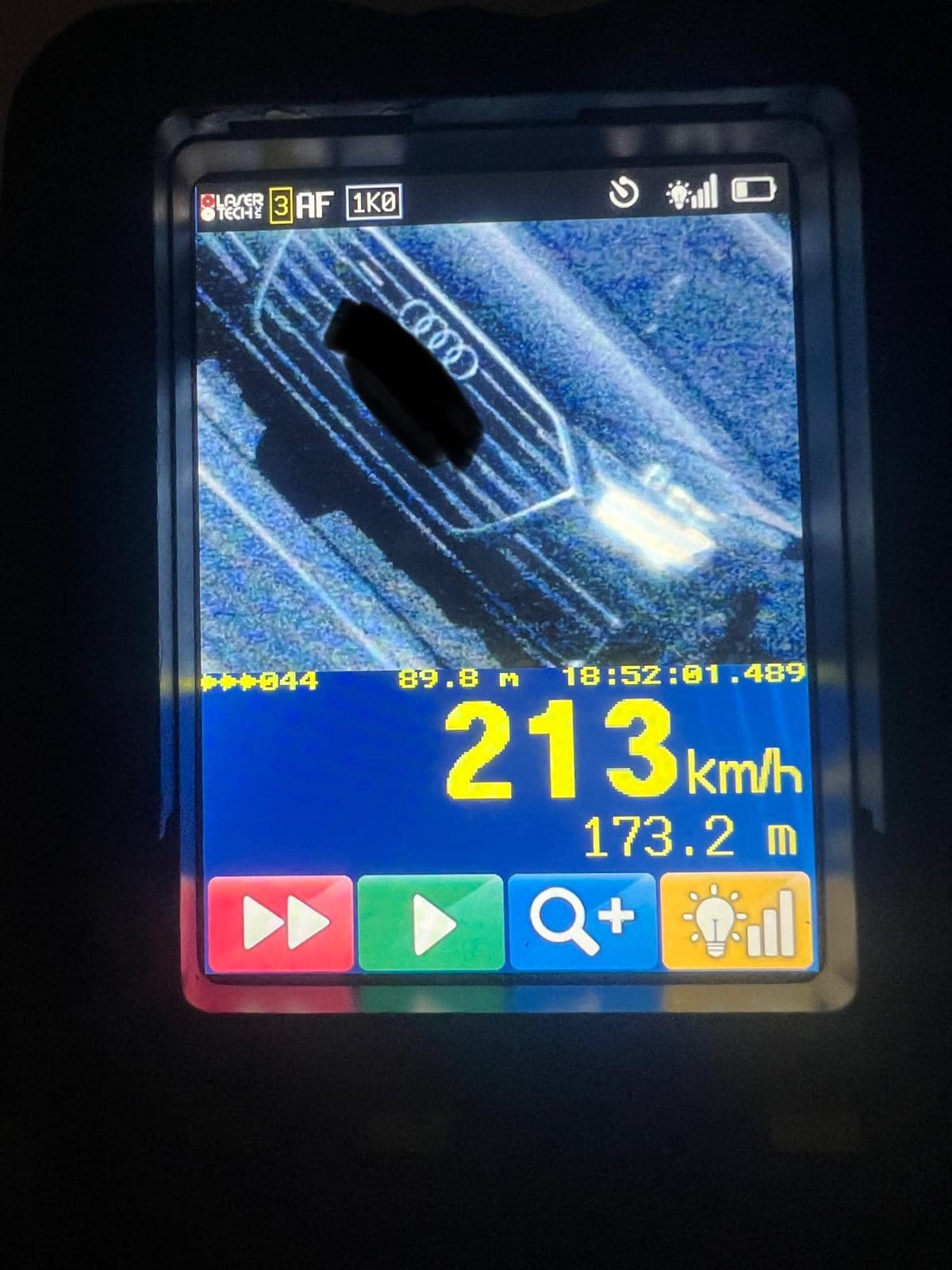 Cu cât  ”l-a premiat„ poliția pe un șofer care conducea cu  213 km/h