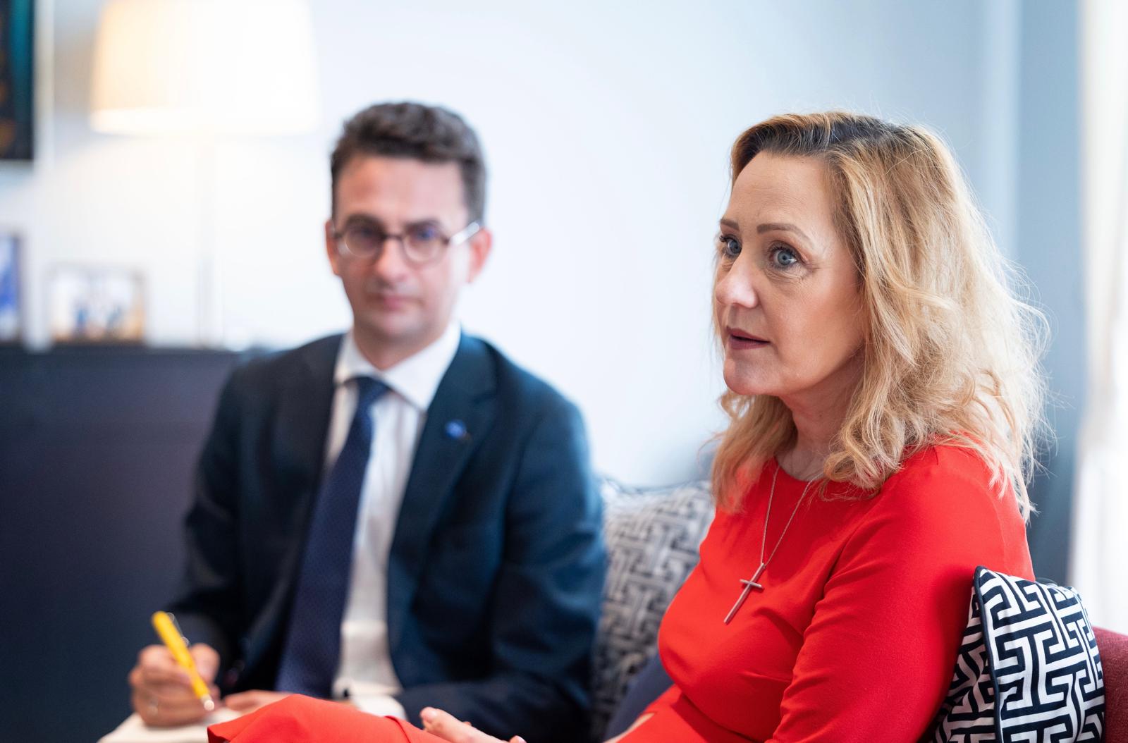 Lasconi, declarații ”sexiste”: Să își ceară scuze