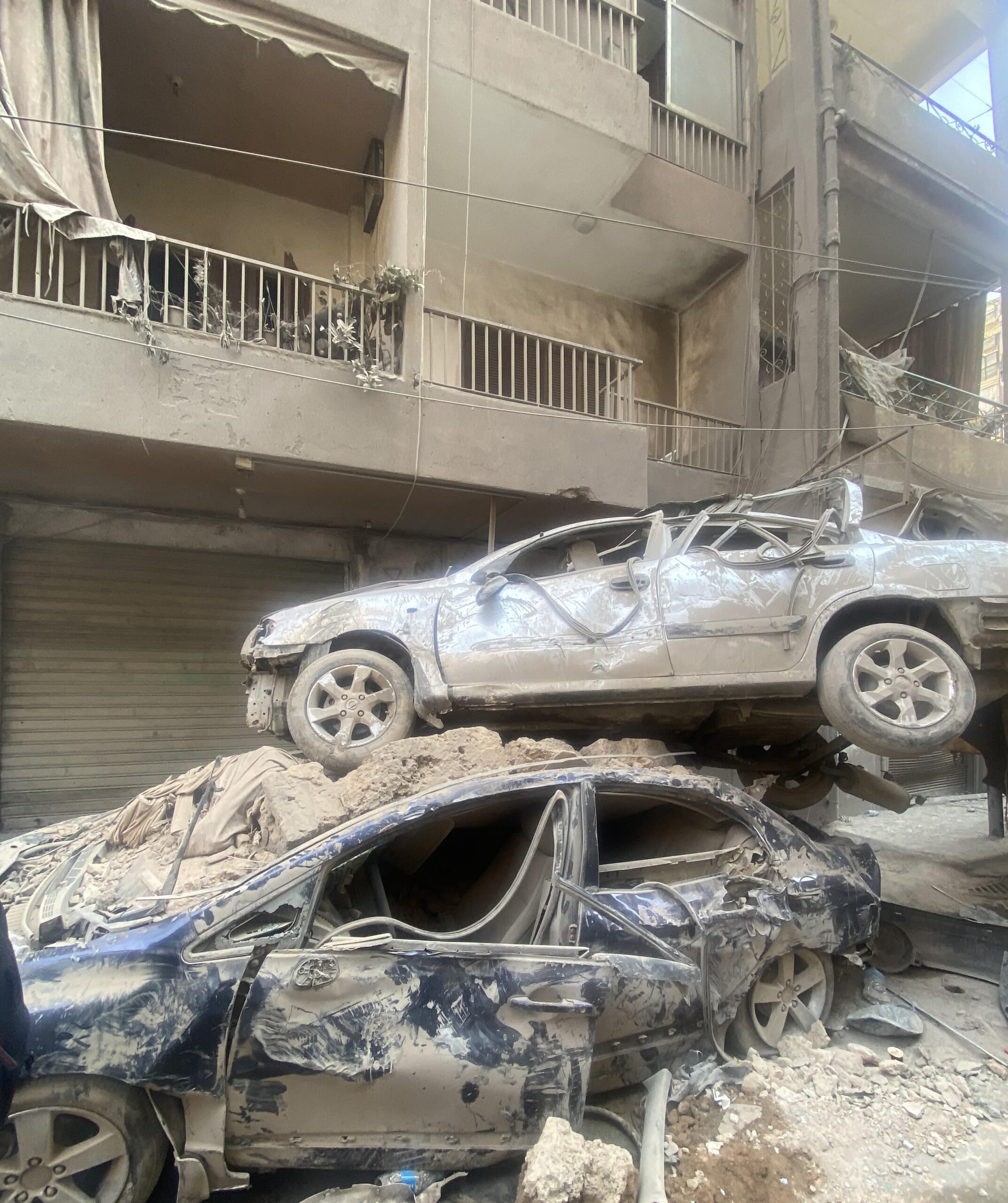 The Guardian: Muniție fabricată în SUA, folosită de Israel la Beirut