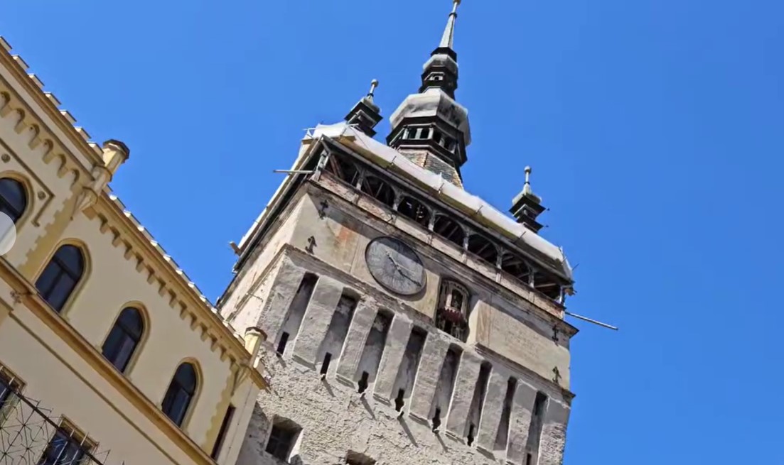 Bila de pe Turnul cu Ceas de la Sighișoara, deschisă
