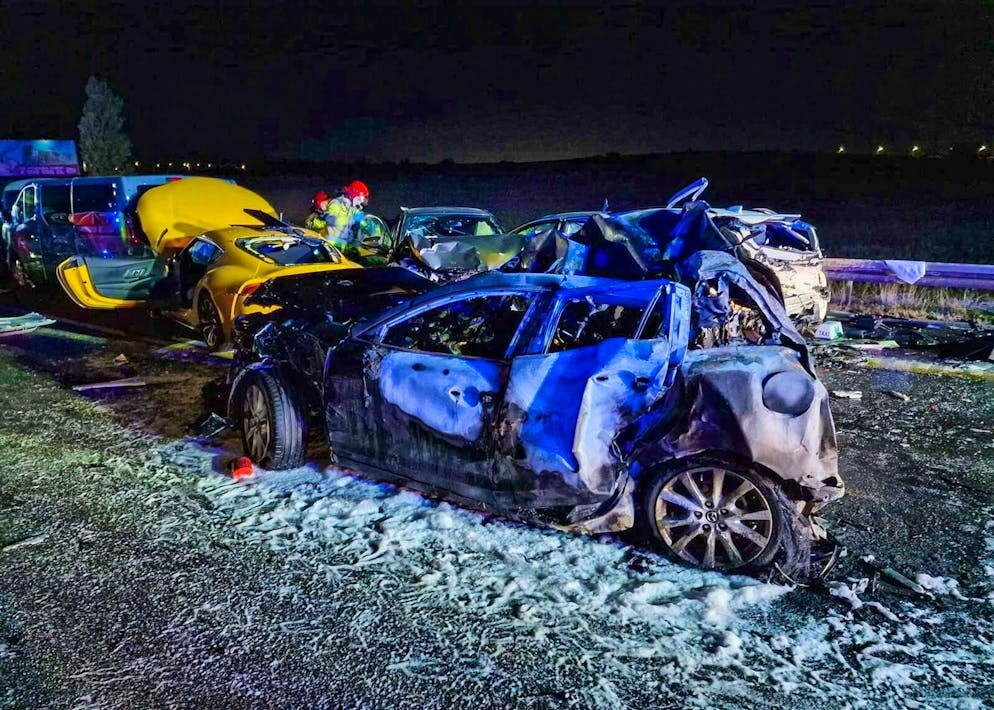 Polonia: Mașini în flăcări după un carambol