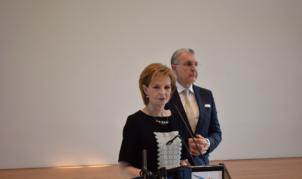 Ceremonii de decorare a unor personalități la Palatul Regal