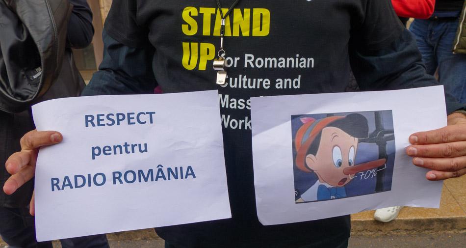 (Fotoreportaj)Protest pentru respect la Radio România