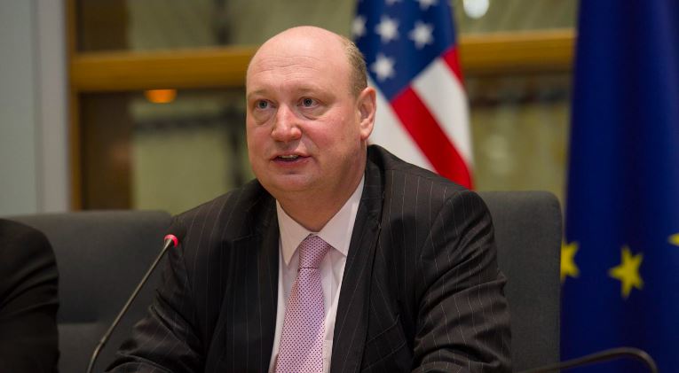Director general din Comisia UE, suspectat de corupție