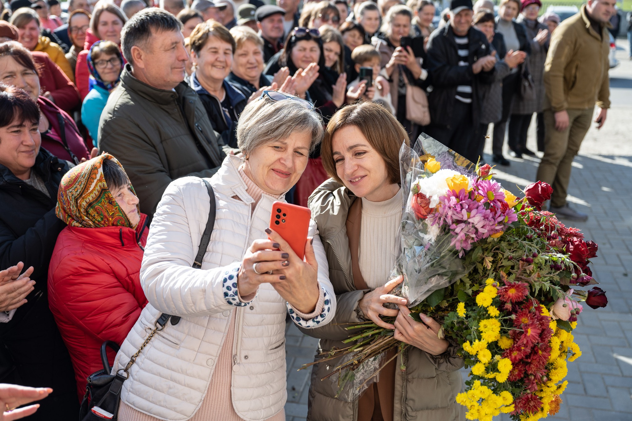 Republica Moldova schimbă moneda de referinţă