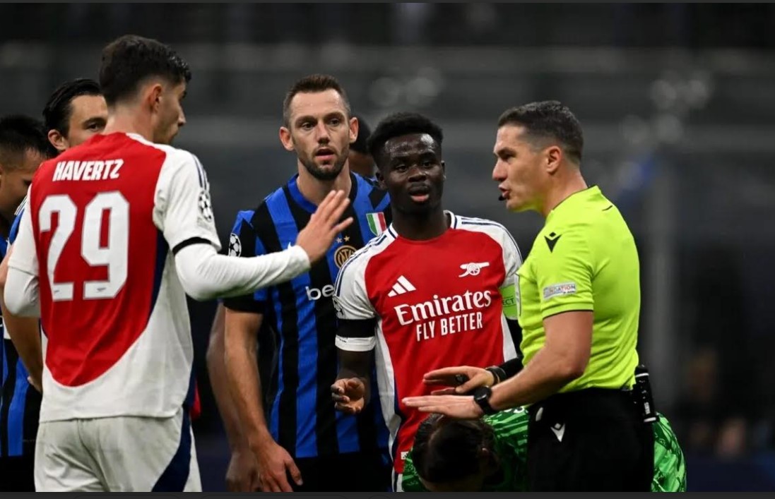 Kovacs făcut praf în Anglia: Cel mai prost arbitru