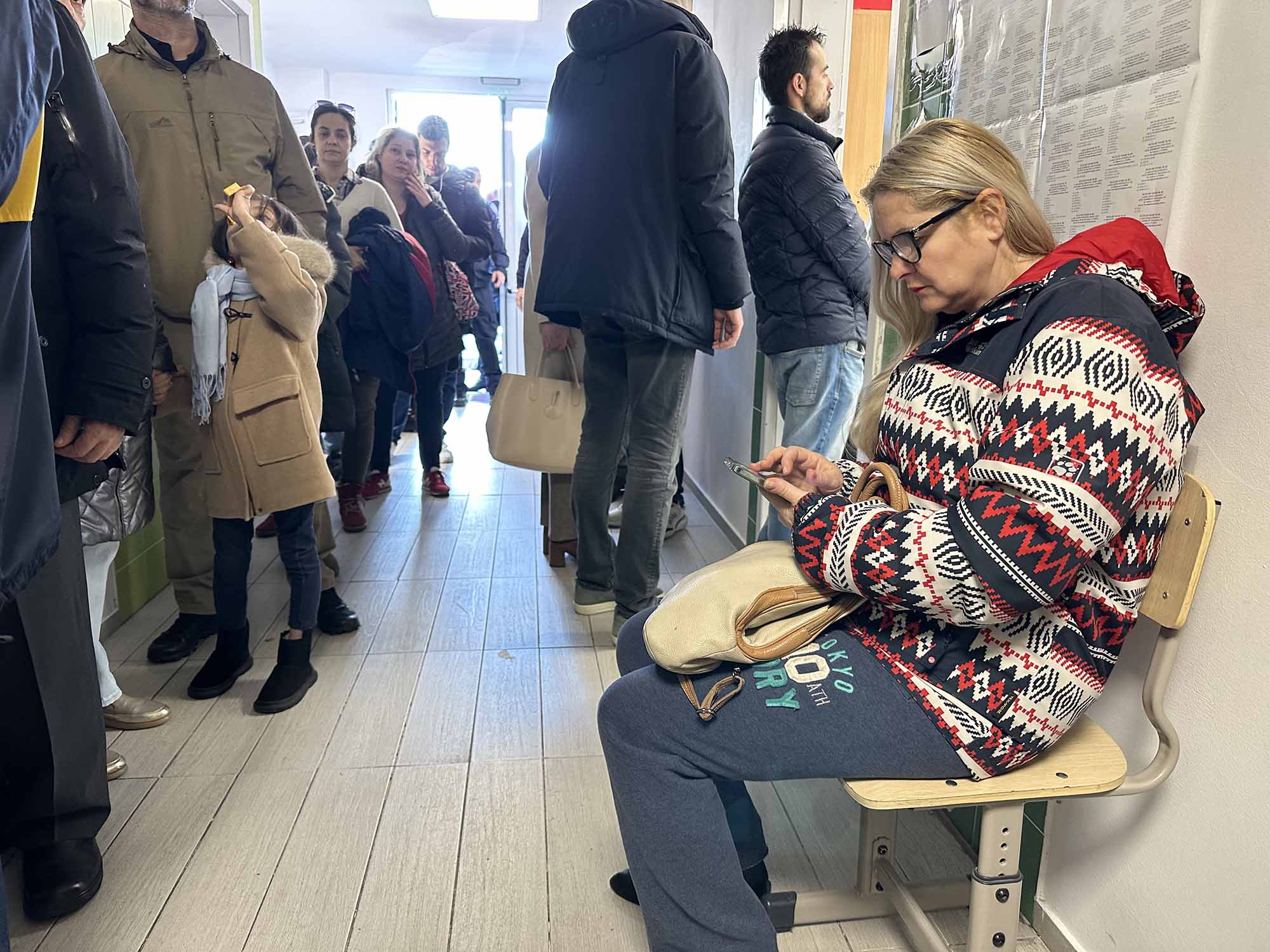 BREAKING Se cere Curții Constituționale anularea alegerilor din primul tur