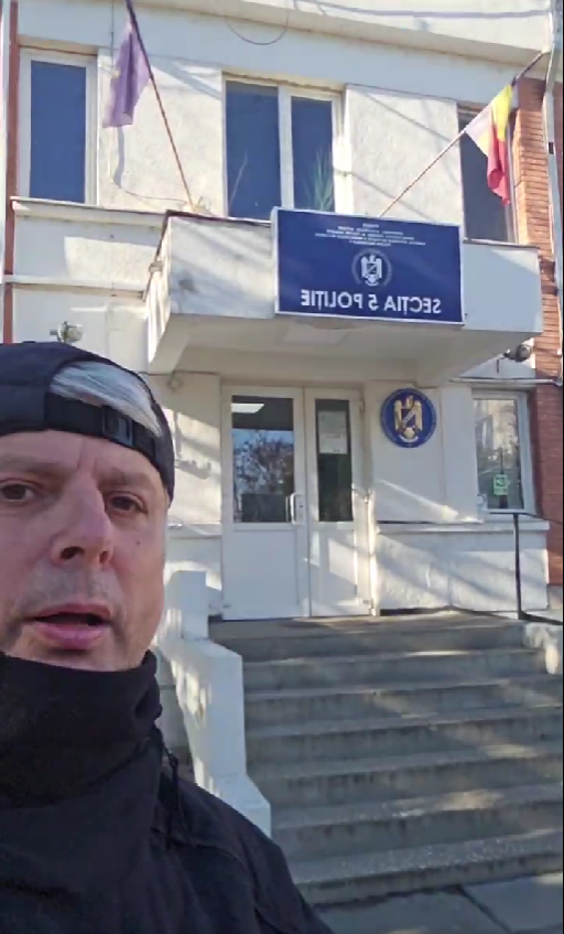 Ceauşescu, amendat după ce i-a zis lui Iohannis ”borfaşule”