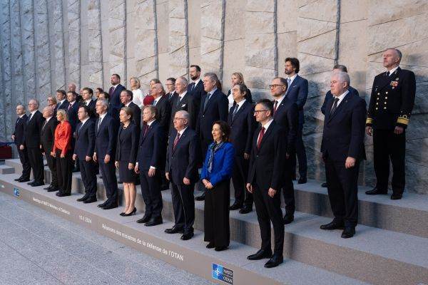 Miniştrii de externe ai G7 cheamă la ”o încetare imediată a focului„