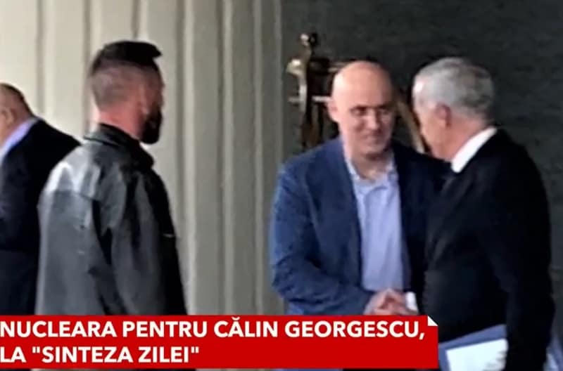 Liviu Pleşoianu râde de Antena 3