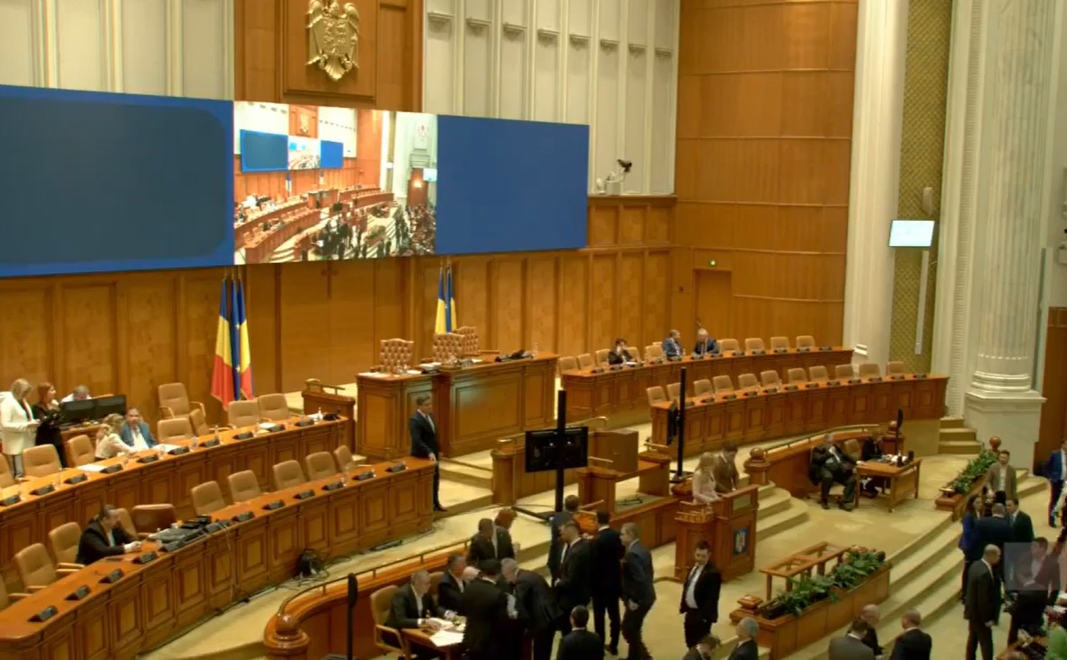 Deputații și-au ales președintele