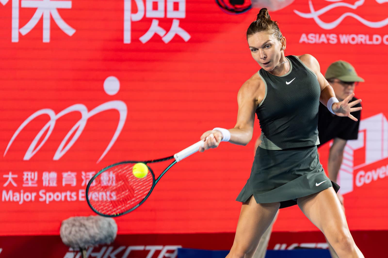 A sărit la gâtul Simonei Halep pentru că a atacat-o pe Iga Swiatek!