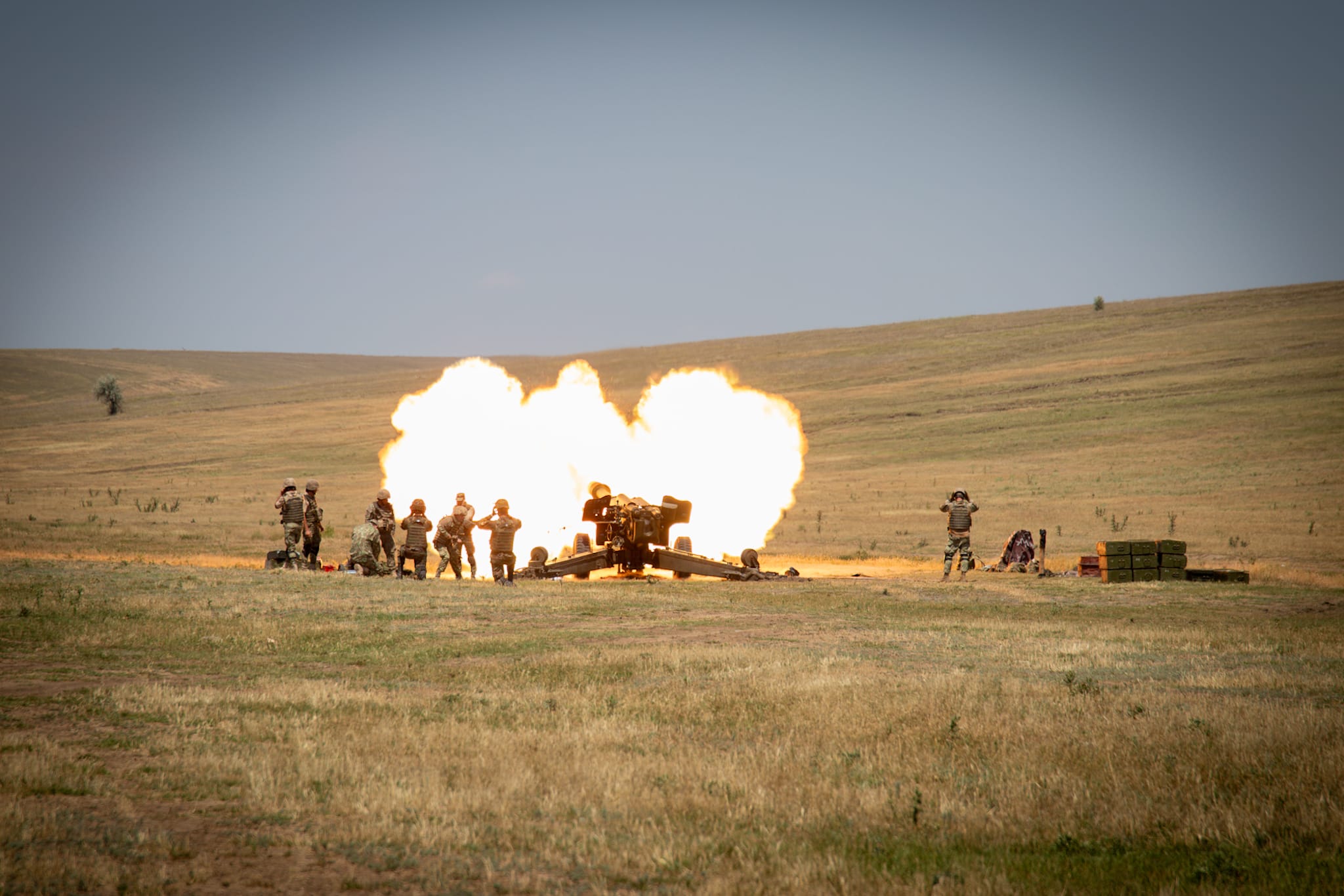 Exerciții NATO de amploare în poligoanele din România