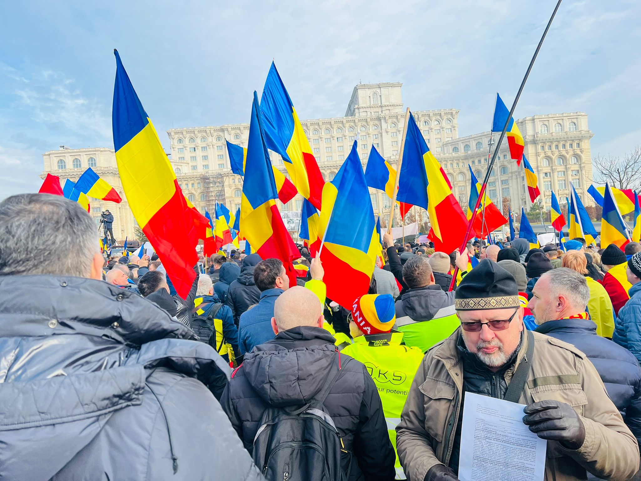 „Am făcut-o în România!” Și chiar au făcut-o  lată!