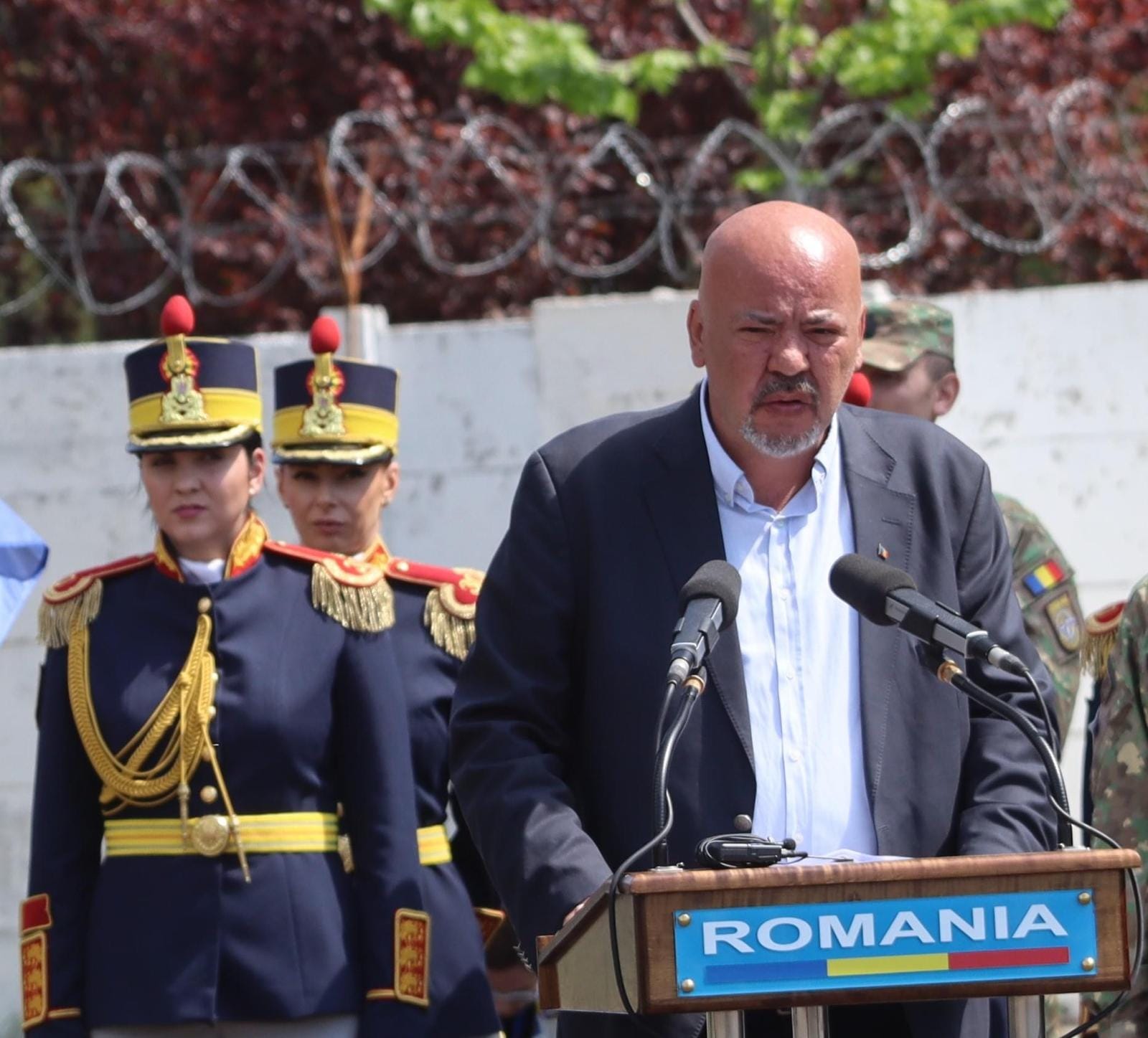 Padre Bichir și mama lui Călin Georgescu