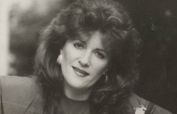 Născută de Ziua Unirii! La mulți ani, Stela Enache!