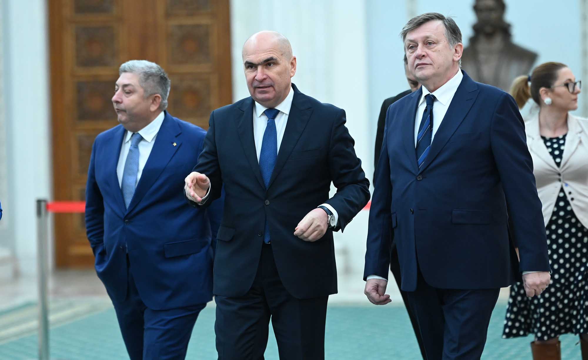 Bolojan, candidat nepotrivit pentru Coaliţie, ”trebuia să meargă la PSD şi să facă poze cu trandafirii”