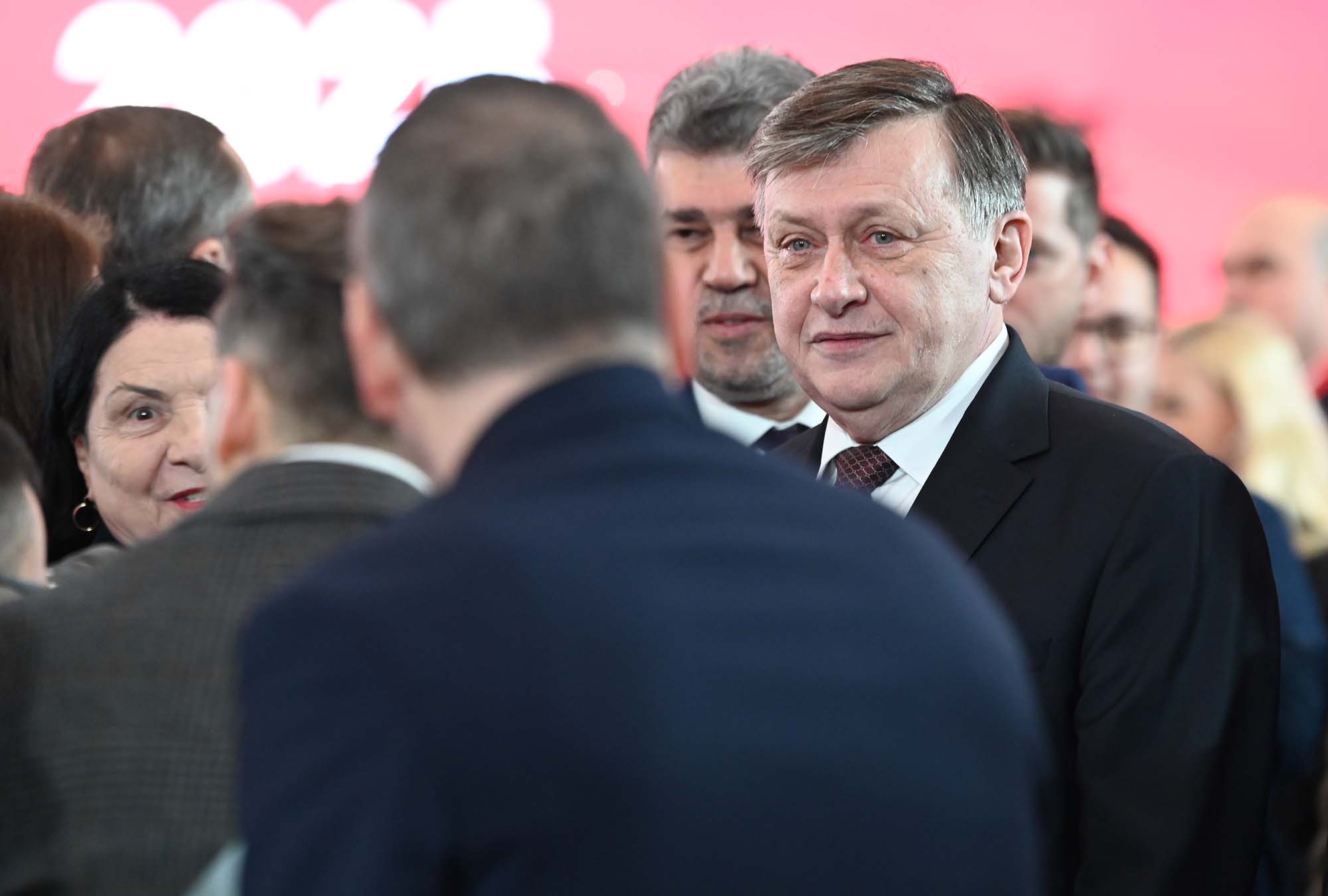 ”Lucrurile care îmi plac le fac în privat”