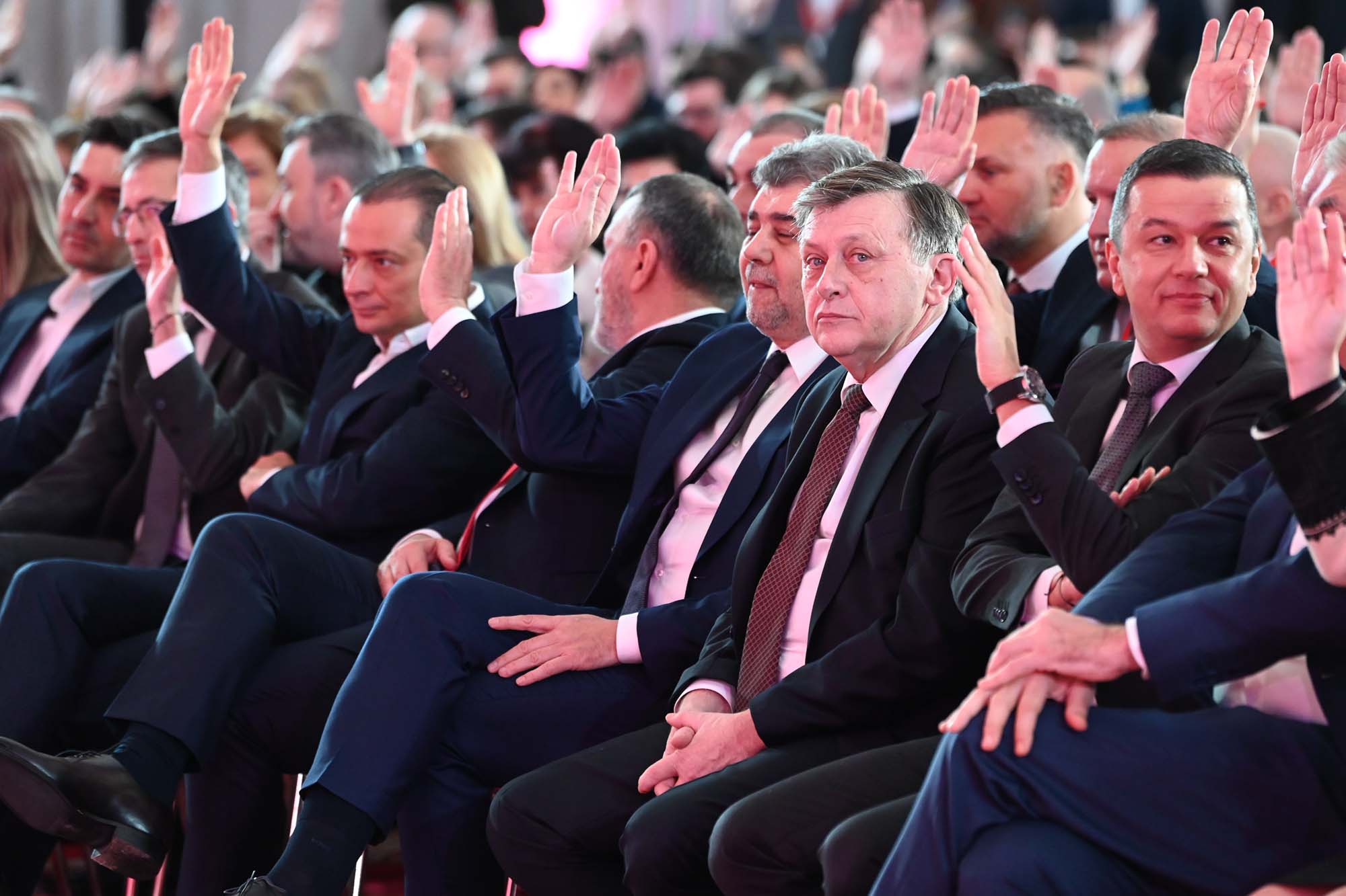 Cine decontează dacă Crin Antonescu pierde