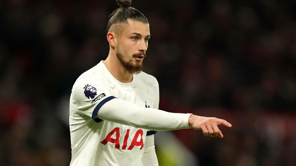 Accidentarea gravă pentru Drăgușin poate fi sfârșitul experienței lui la Tottenham