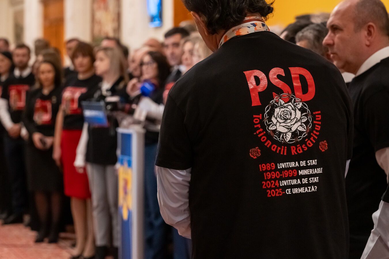 Protest AUR în prima zi a sesiunii parlamentare (foto)