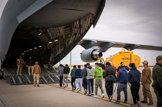 100 de români ar putea fi trimiși la Guantanamo