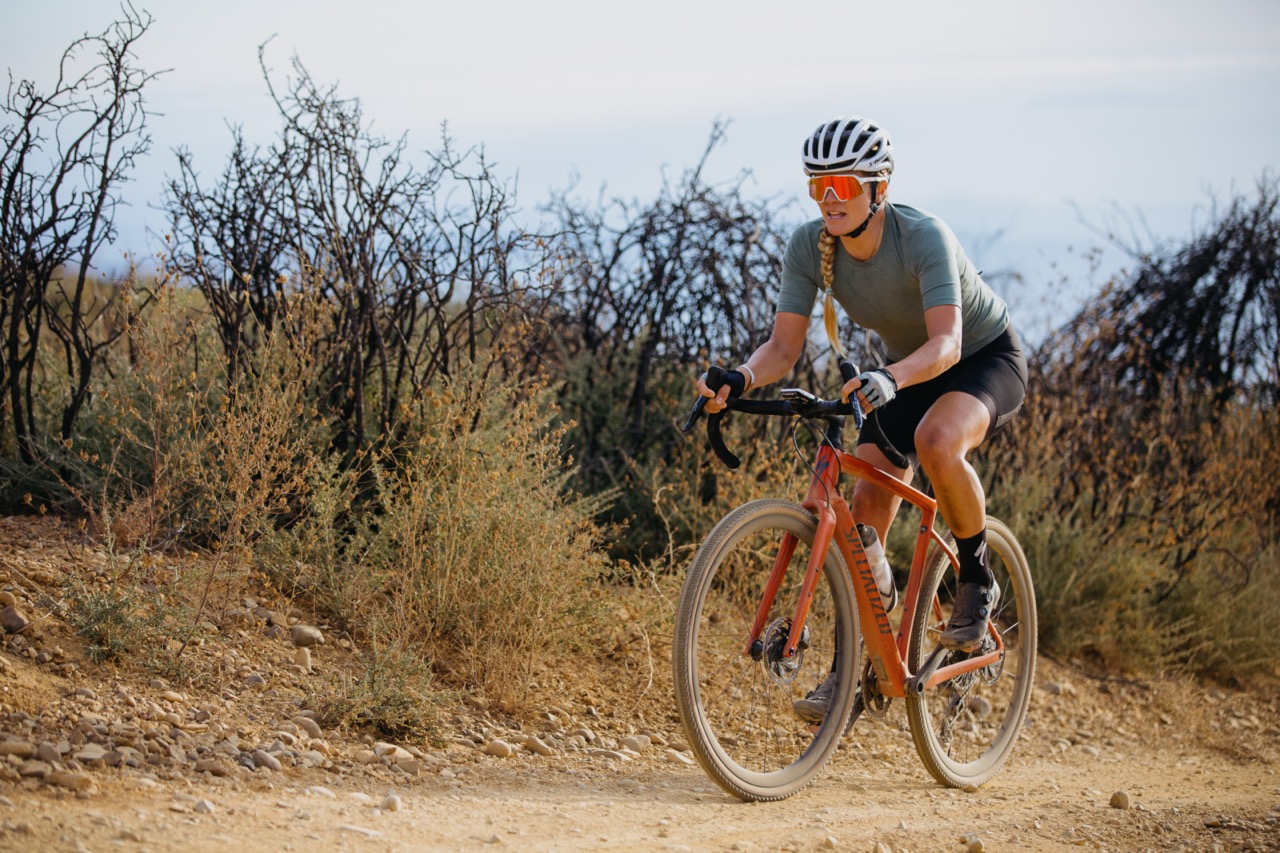 Funcționalitate și stil pe traseele parcurse pe două roți